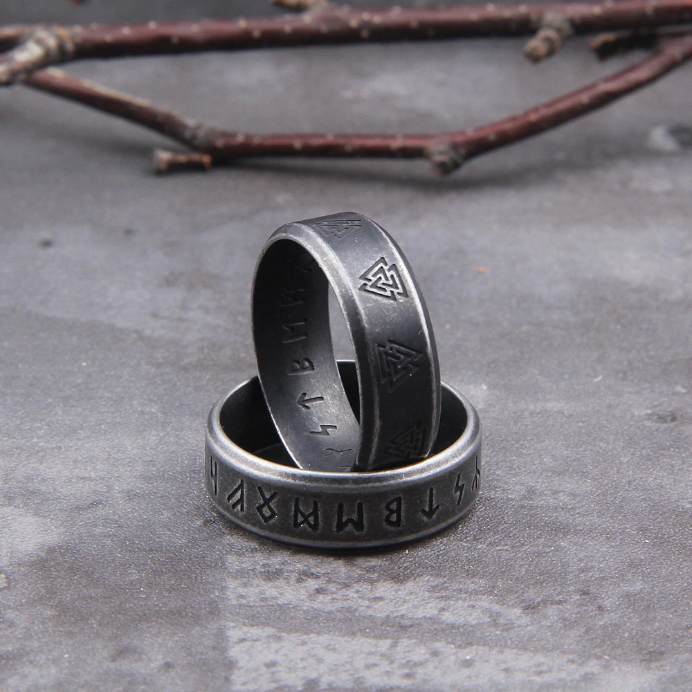 Odin's Runes Ring - Mythical Pieces