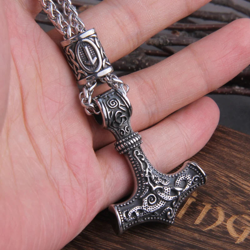 Thor's Hammer Mjölnir Necklace - Mythical Pieces