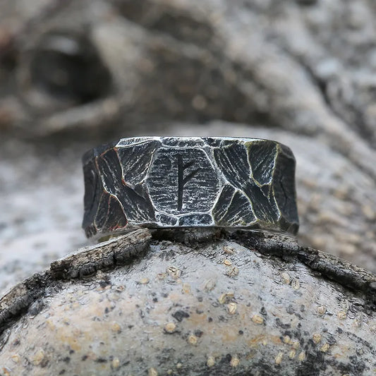 Heritage Nordic Celtic Knot Ring - Mythical Pieces